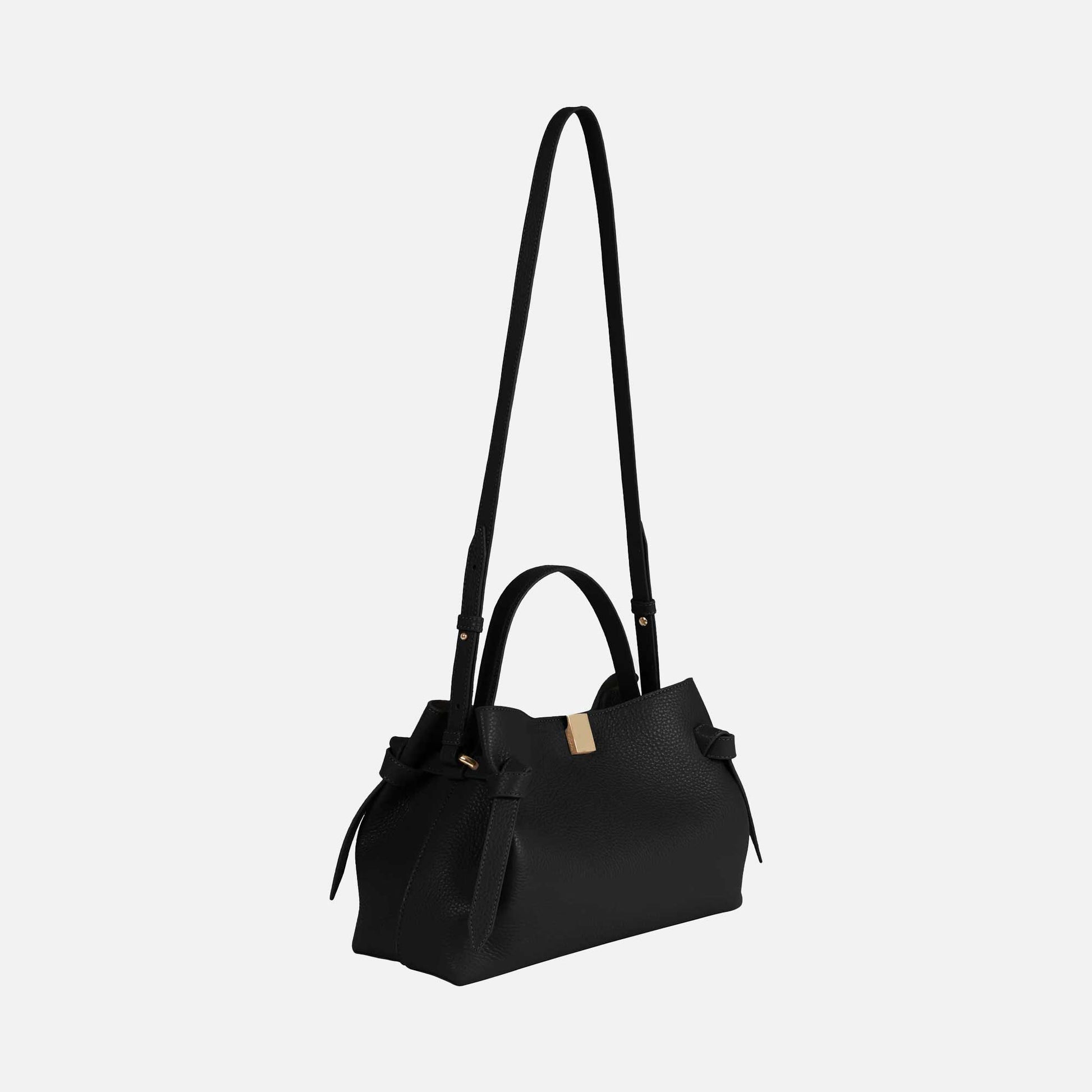 Gyoza Bag Grained Leather Black