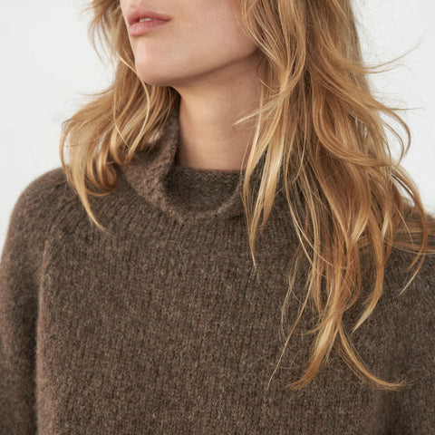 Brushed Wool Knit Brown