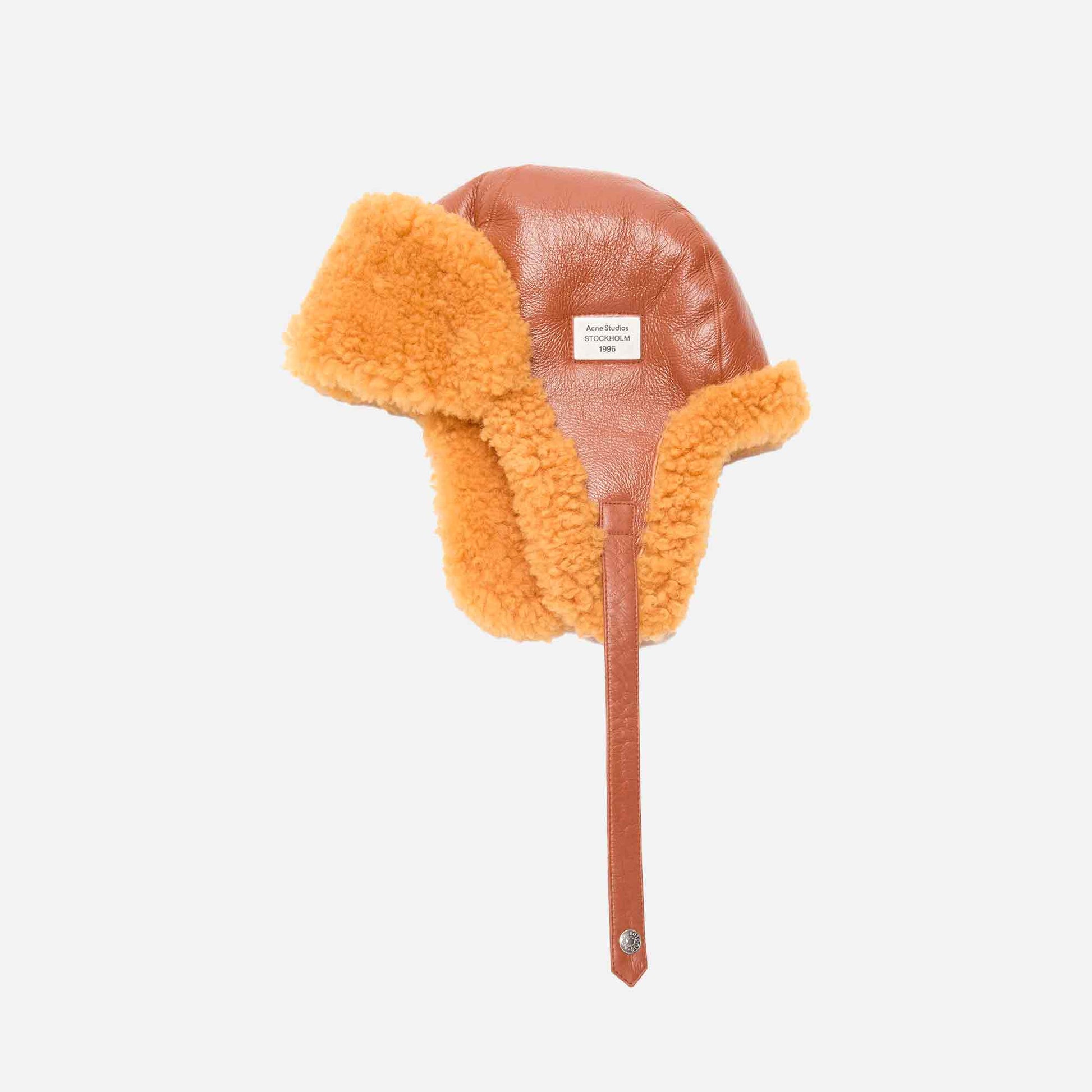 Shearling Hat Rust Brown