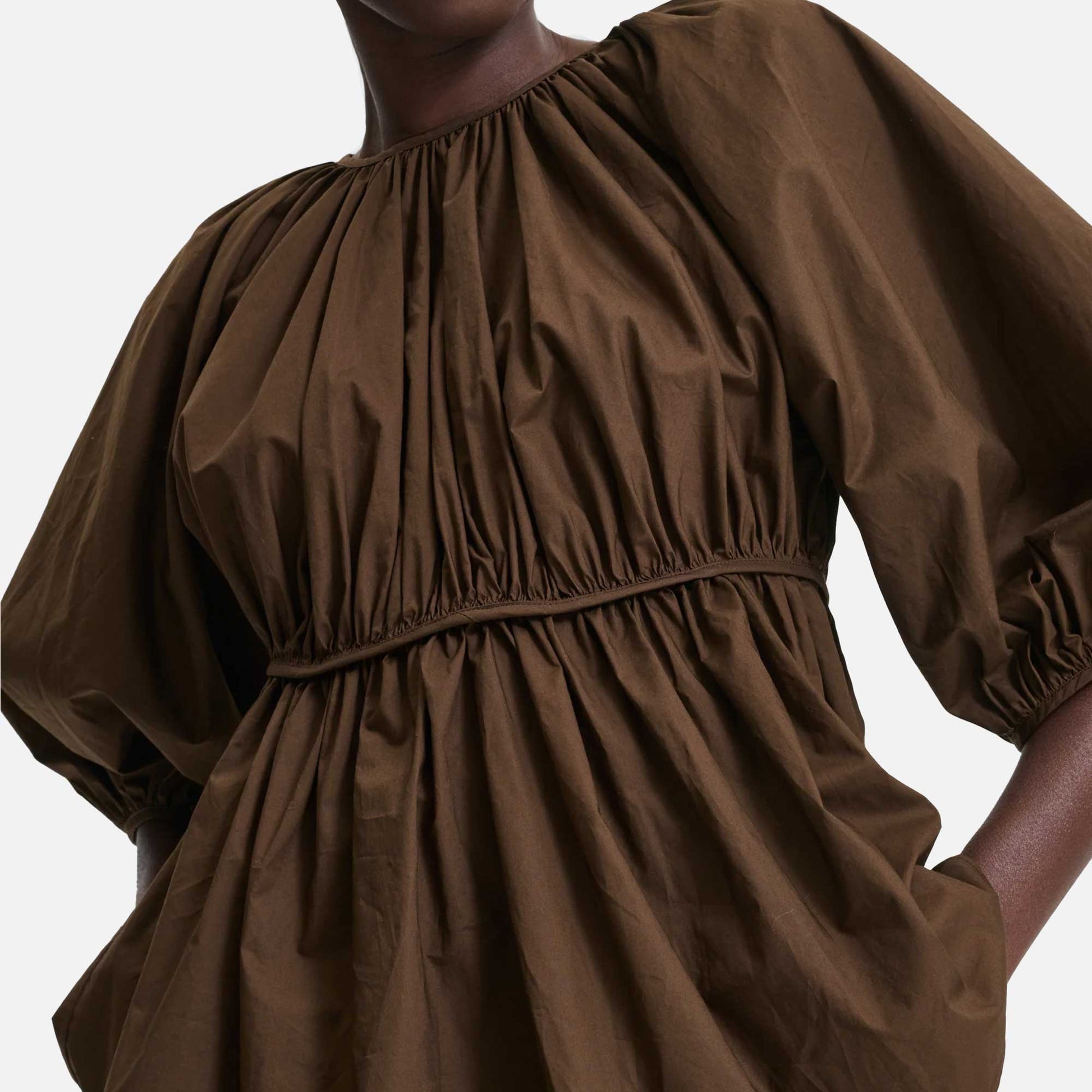 Amo Top Brown