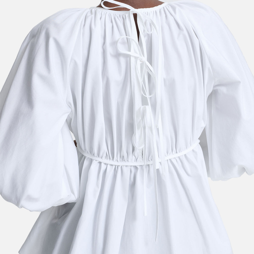 Amo Top White