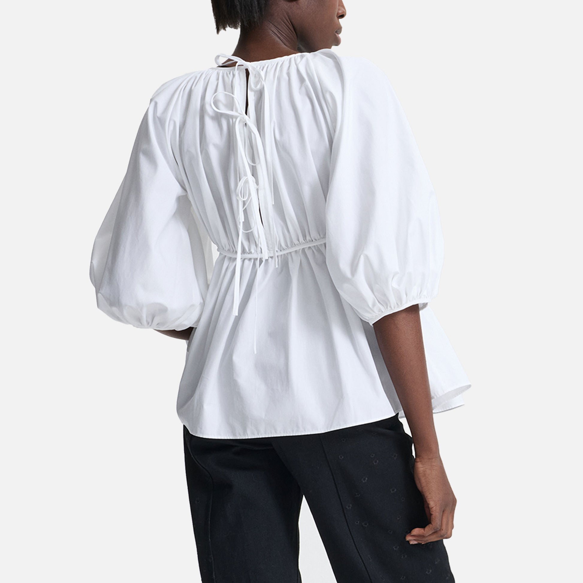 Amo Top White