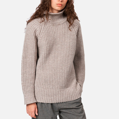 Avery Turtleneck Camel