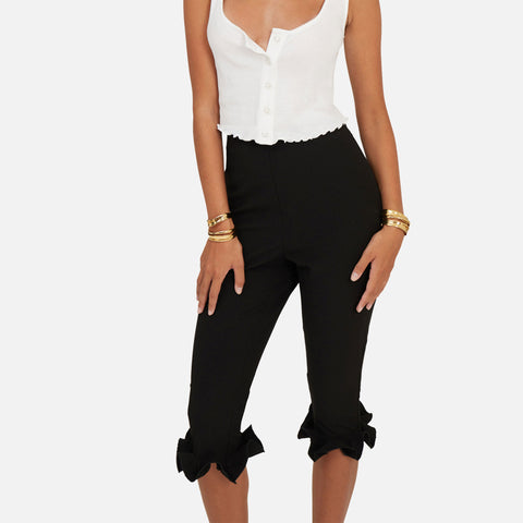 Capri Ruffle Pants Black