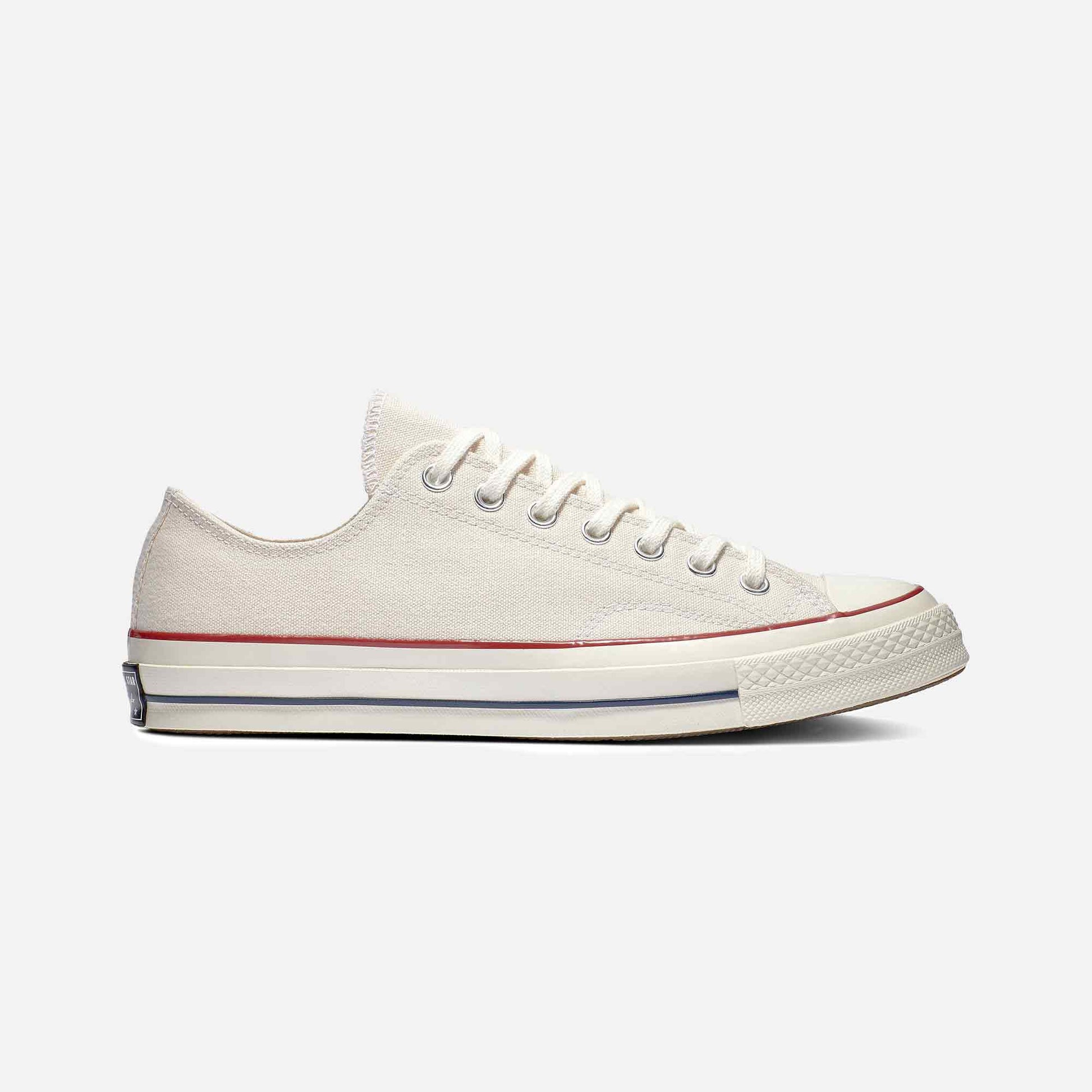 Chuck 70 Low Top Sneakers Parchment