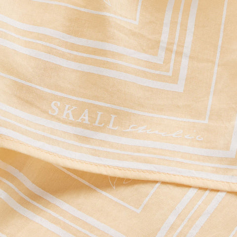 Classic Scarf 90x90 Light Peach/White