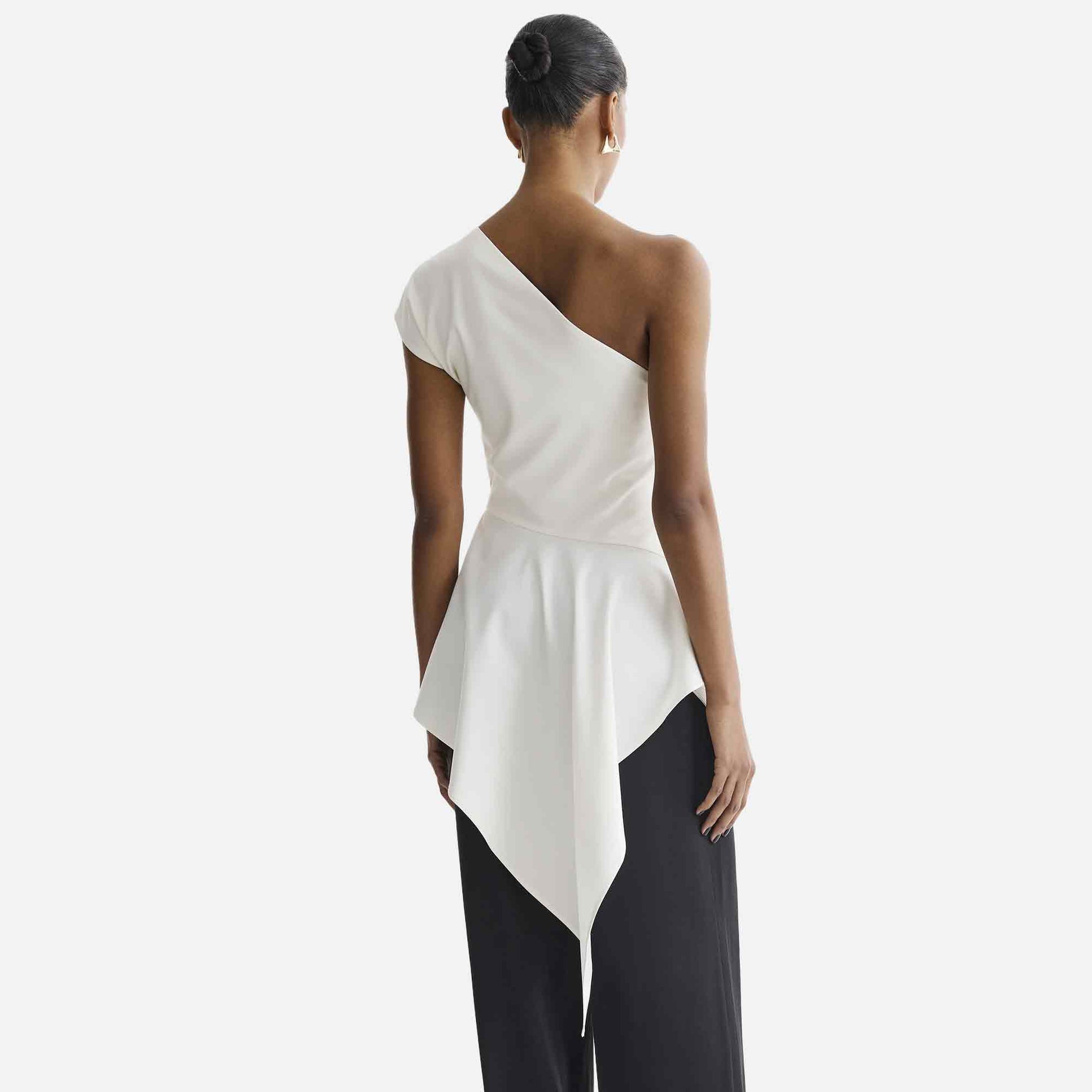 Dune Top Buttercream