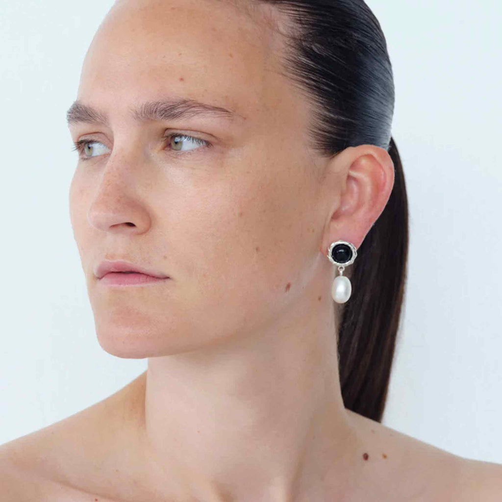 Emma Pearl Earrings