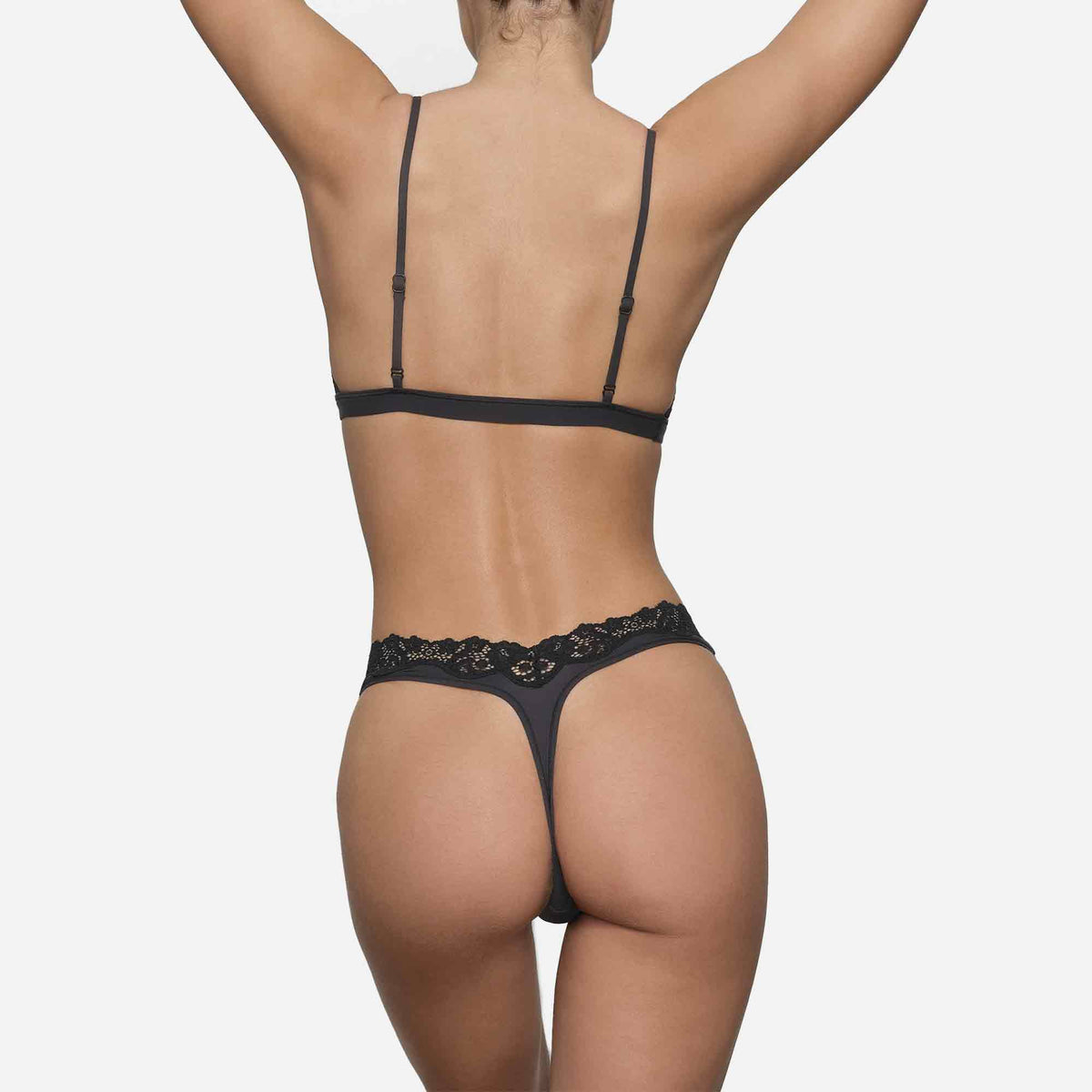 Fits Everybody Lace Dipped Thong Onyx