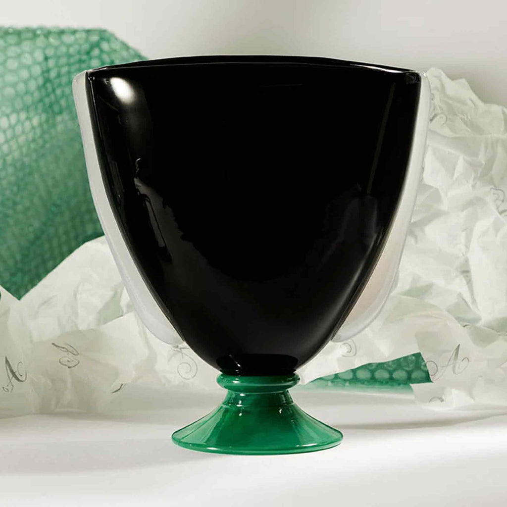 Karl Vase Piano