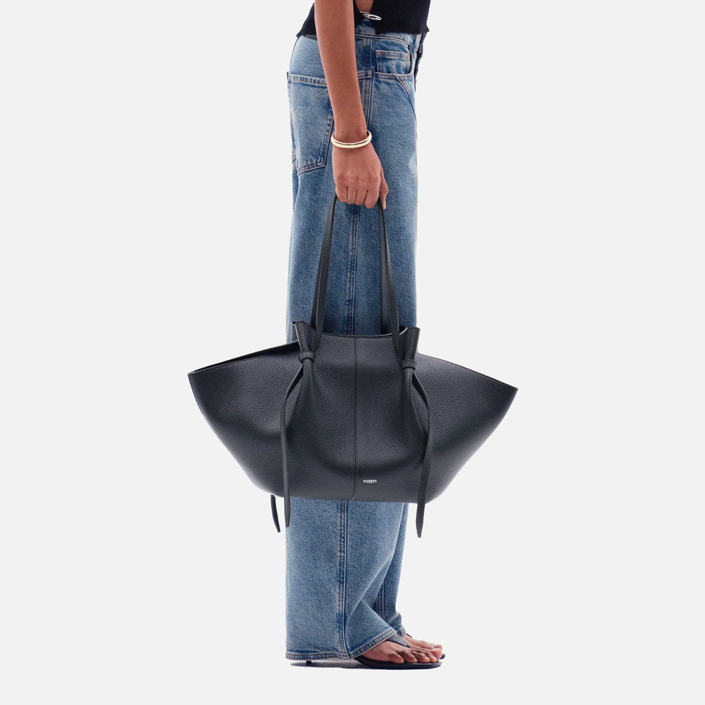 Large Mochi Tote Bag Grained Leather Black