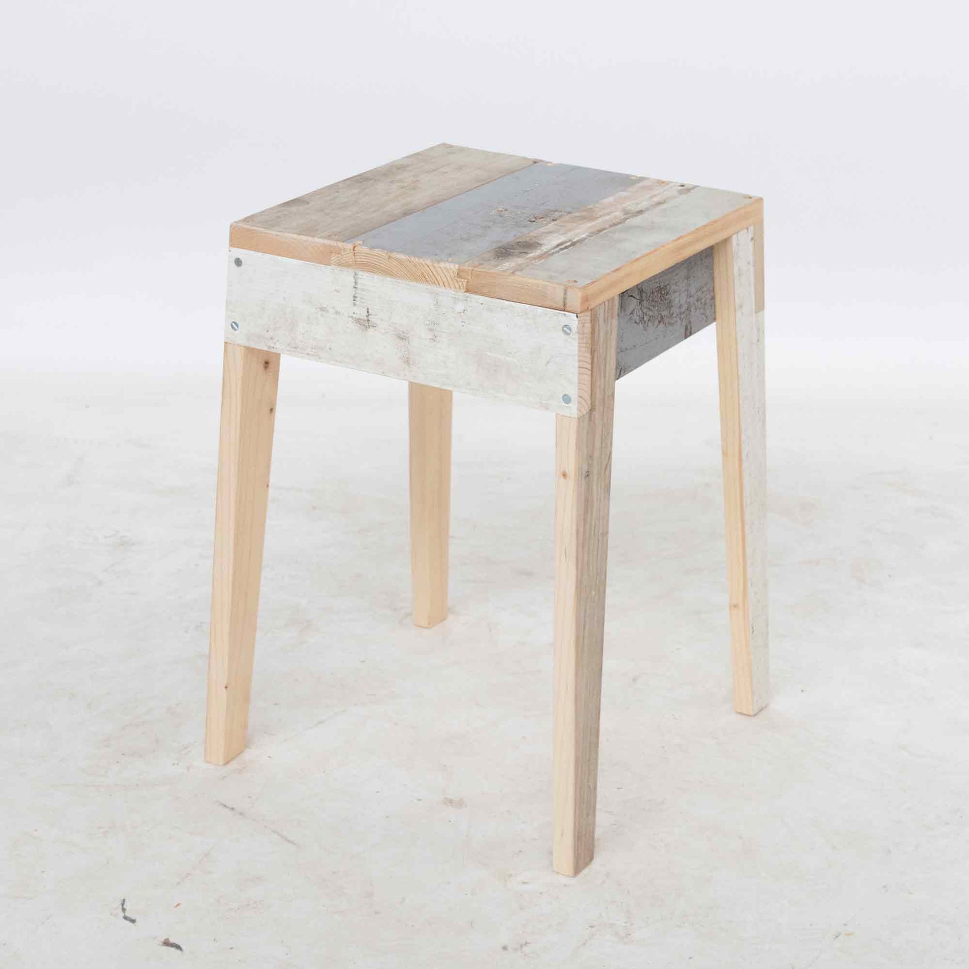 Scrapwood Stool High Gloss - 46
