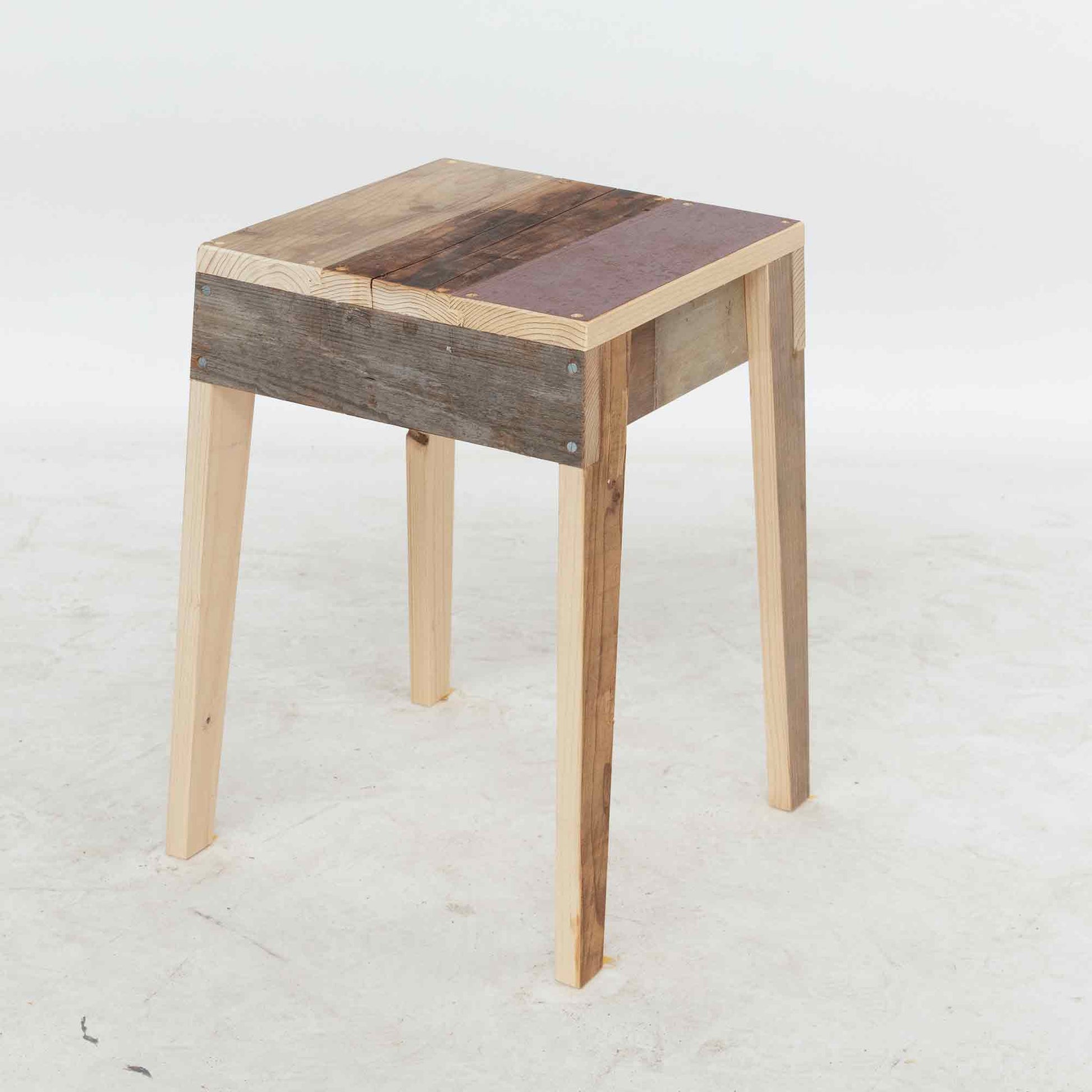 Scrapwood Stool High Gloss - 61