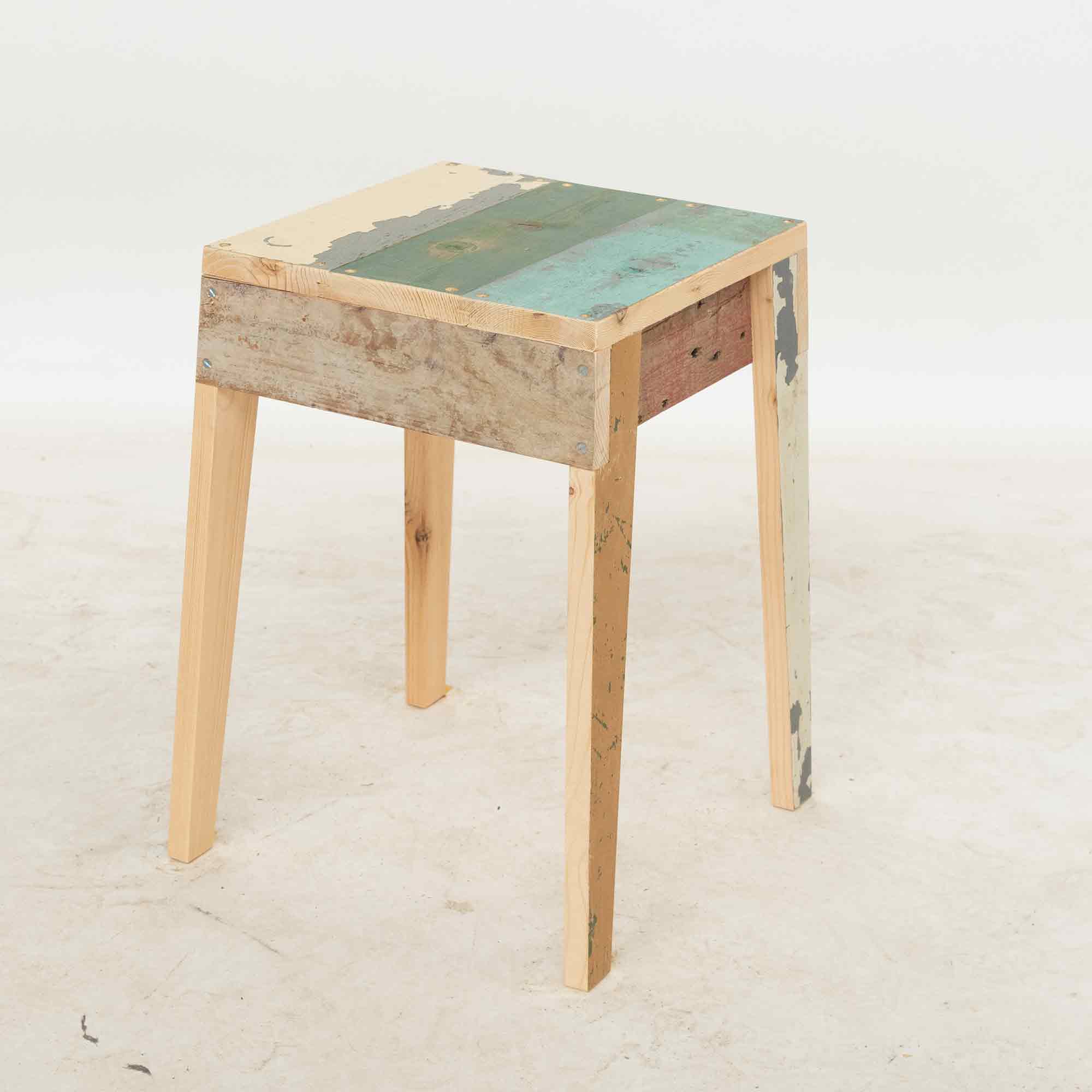【Piet Hein Eek】SCRAPWOOD STOOL Highgloss Barstool_in_scrapwood-
