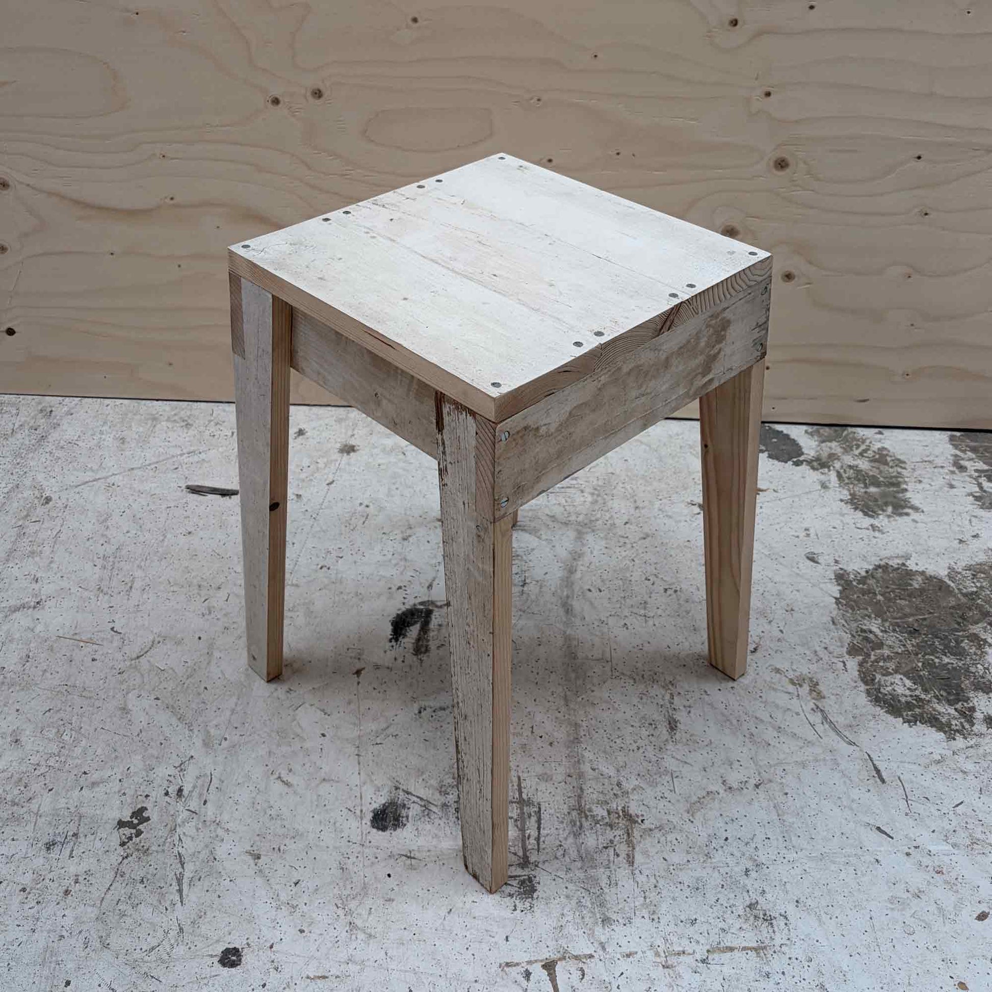 Scrapwood Stool High Gloss SK06 - 21