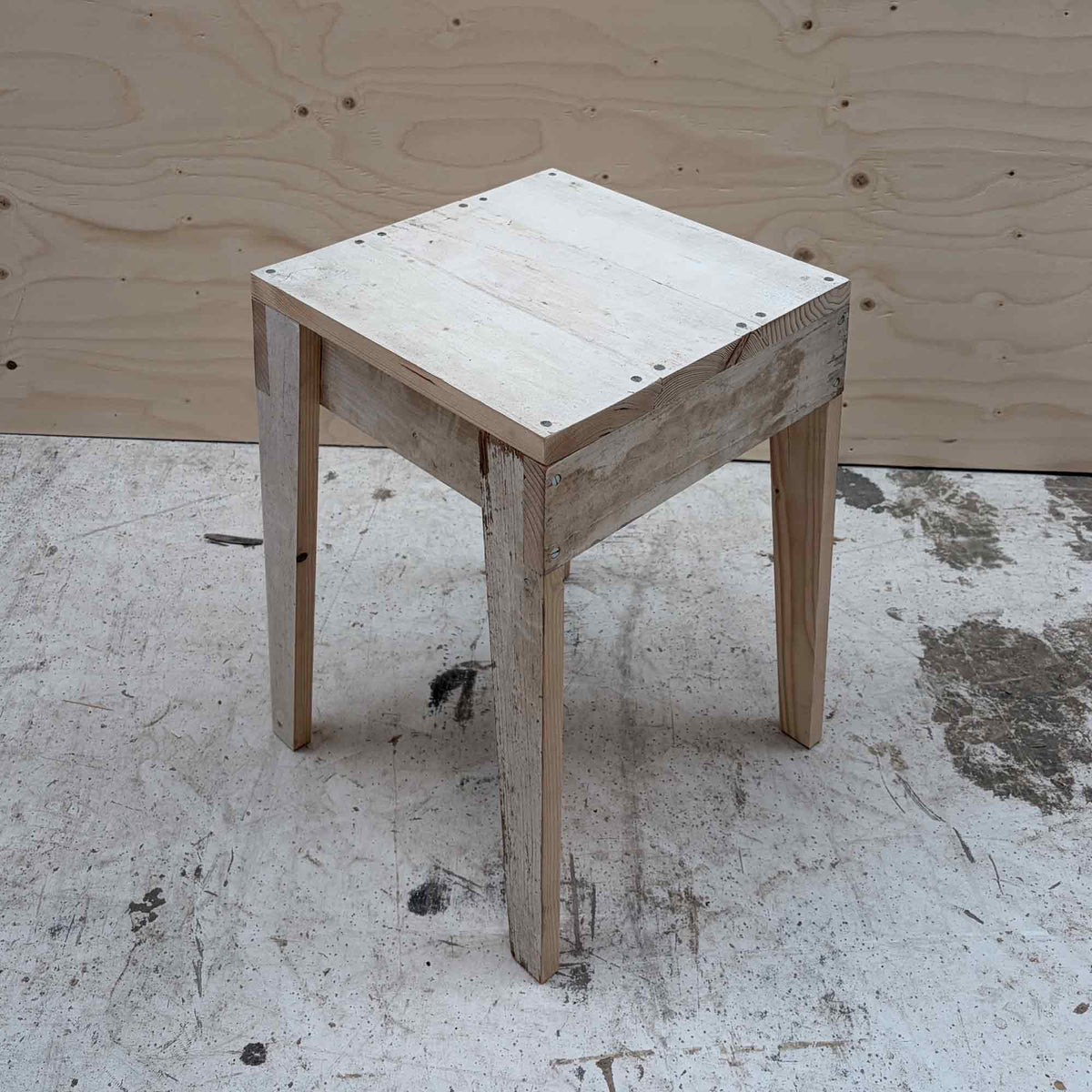 Scrapwood Stool High Gloss SK06 - 21