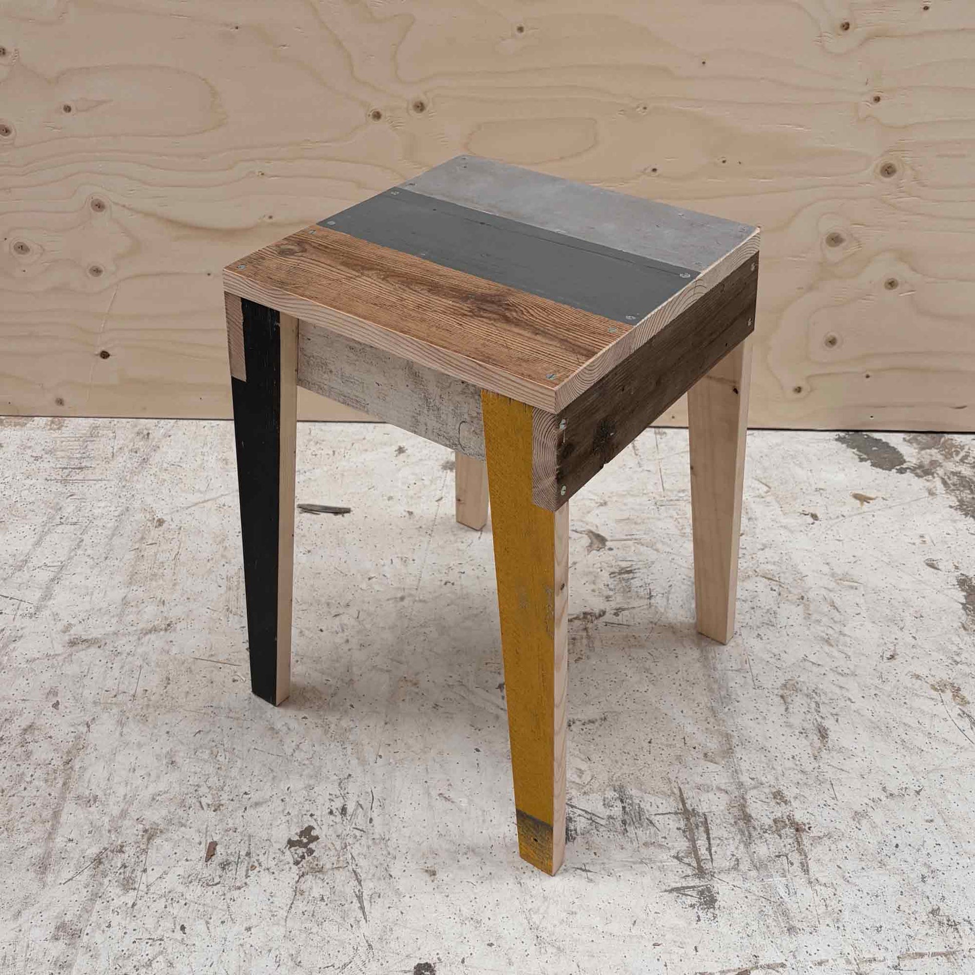 Scrapwood Stool High Gloss SK06 - 36