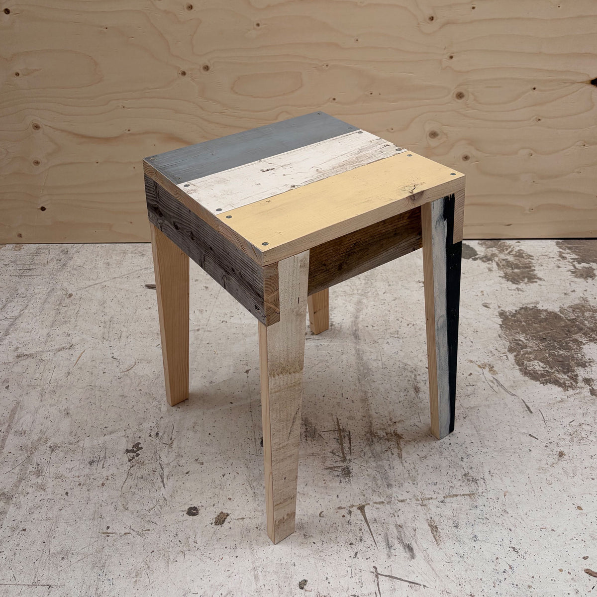 Scrapwood Stool High Gloss SK06 - 6