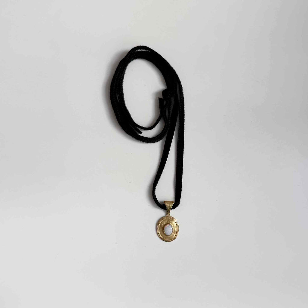 Small Costanza Necklace Gold/White Opal