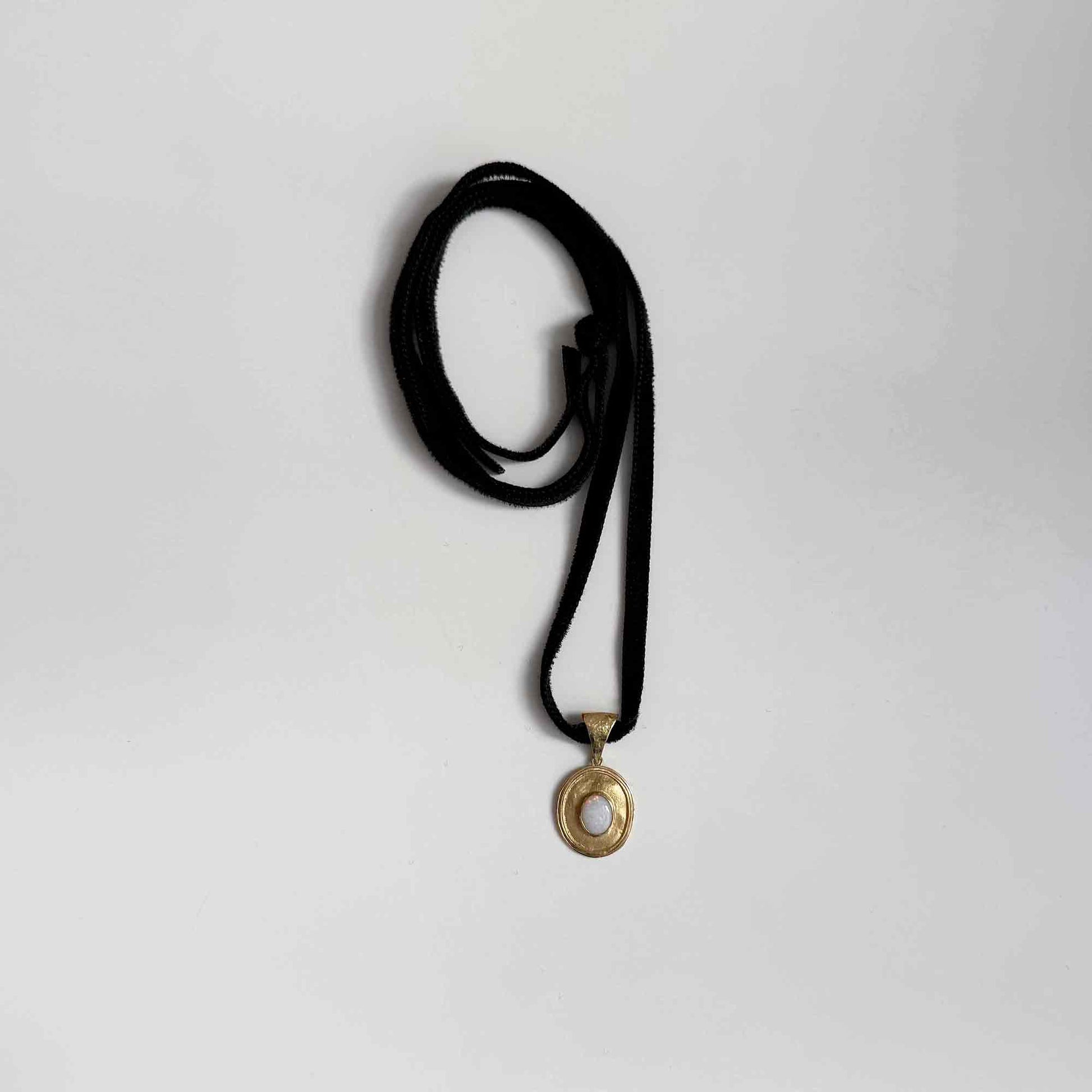 Small Costanza Necklace Gold/White Opal