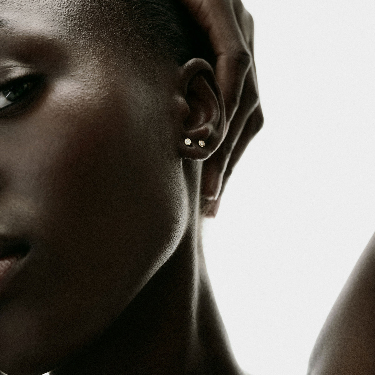 Sophia Earring Solid Gold