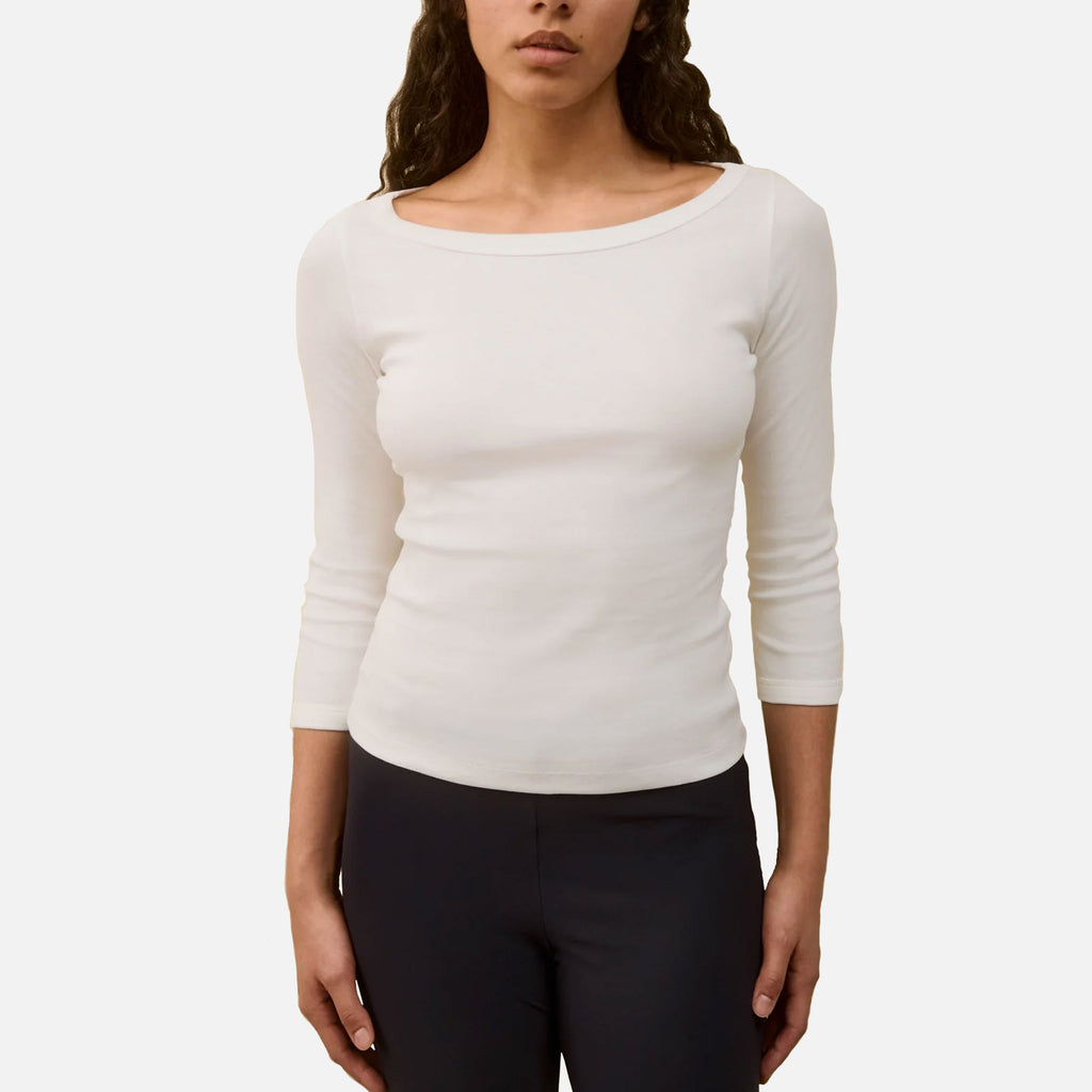 Steffi Tee White