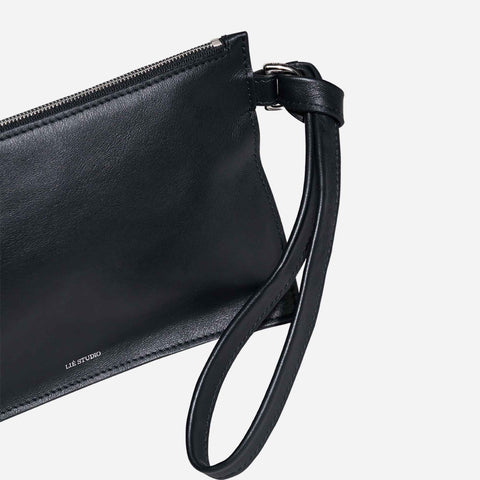 The Charlie Clutch Solid Black