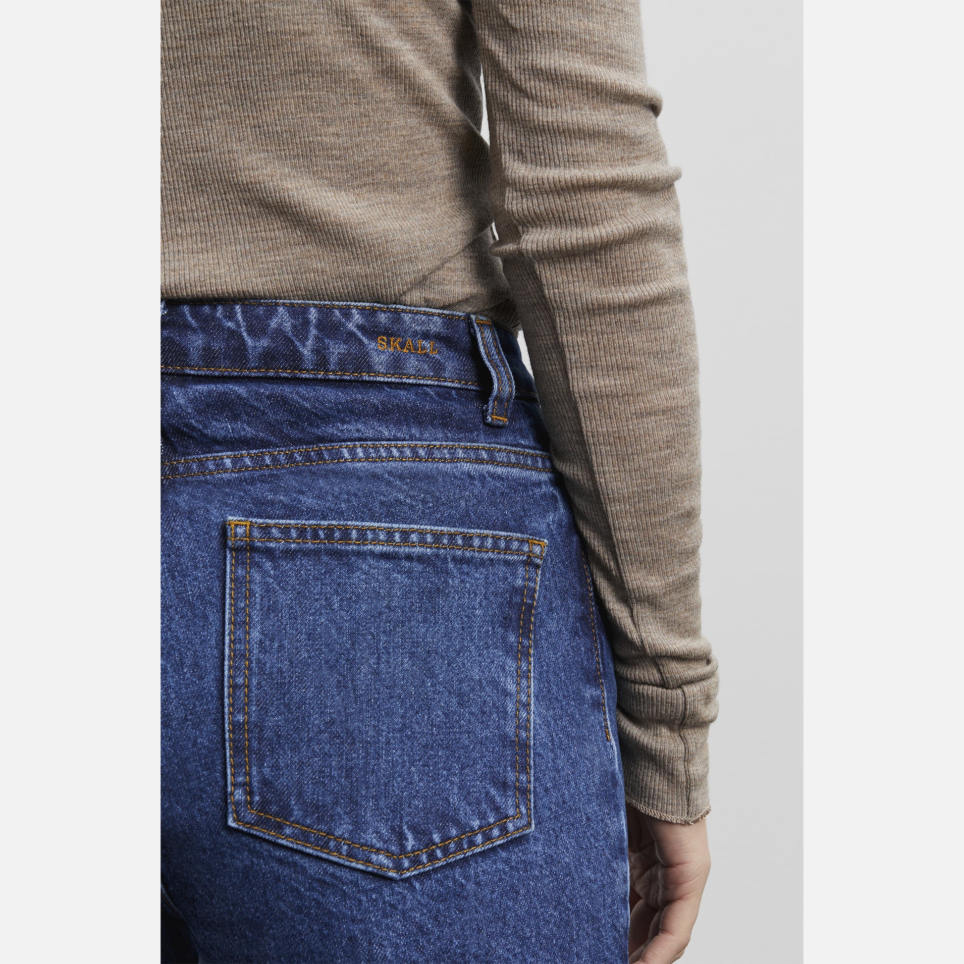 Allison Straight Leg Jeans Mid Blue Denim