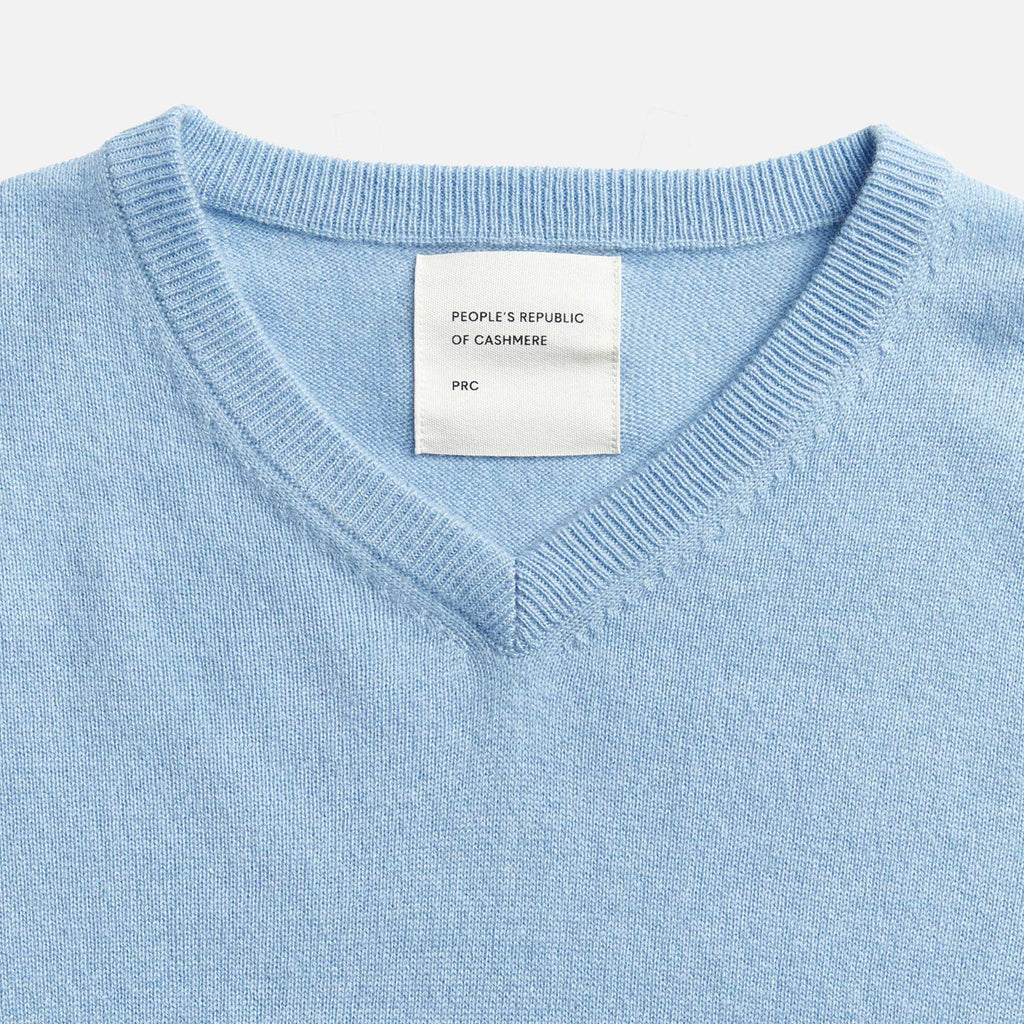 Women's Fitted 90's V-Neck Light Blue