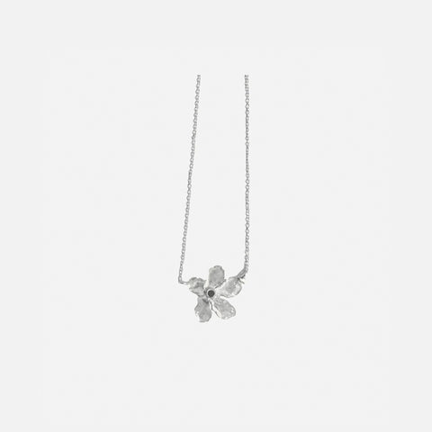 Simple Flower Necklace Black Diamond